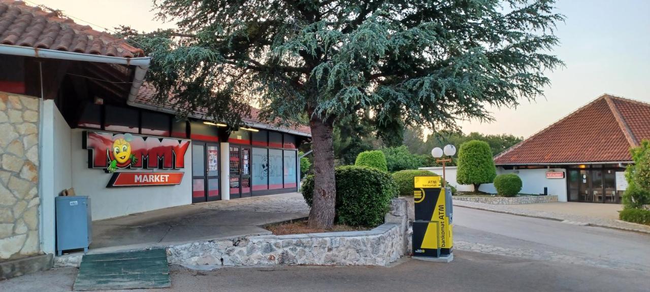 Mobile Home Lux Otok Murter Jezera Εξωτερικό φωτογραφία
